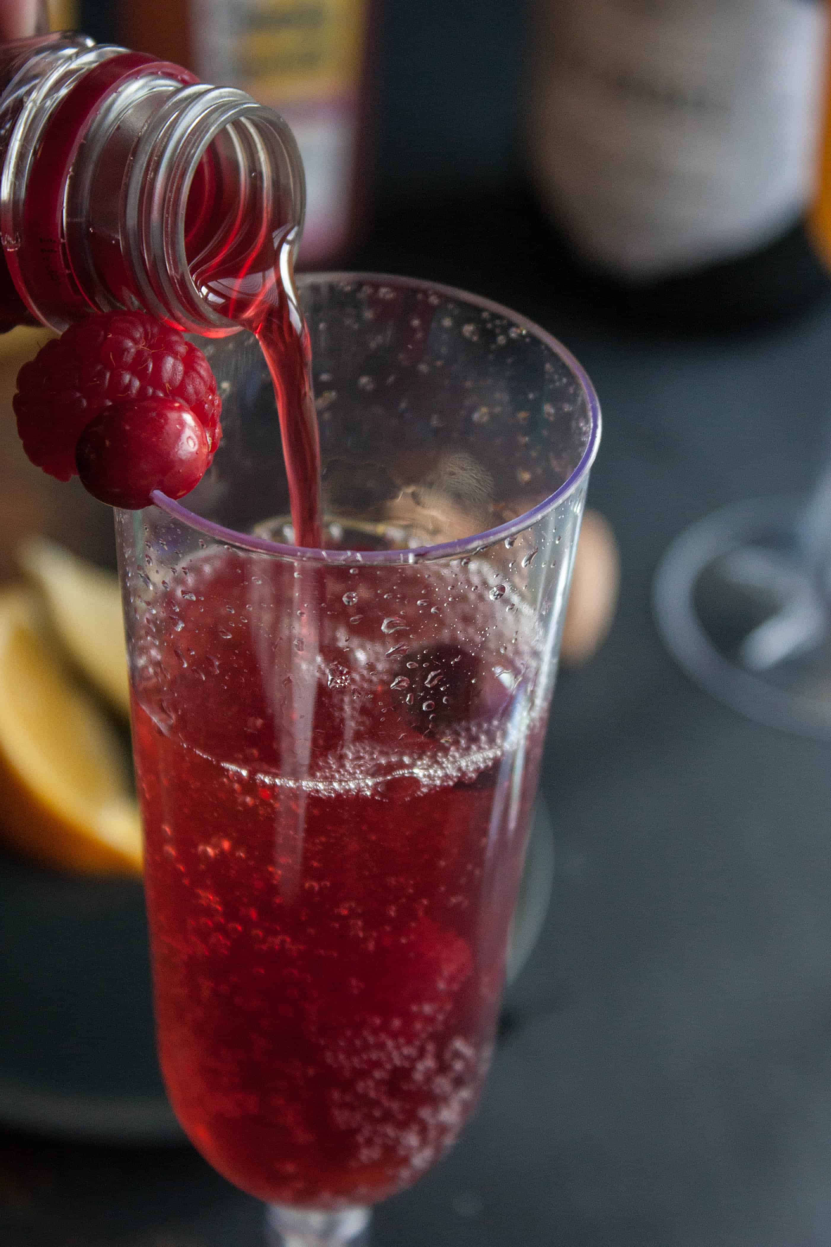 HOW TO SET UP A GORGEOUS MIMOSA BAR • The Finer Things