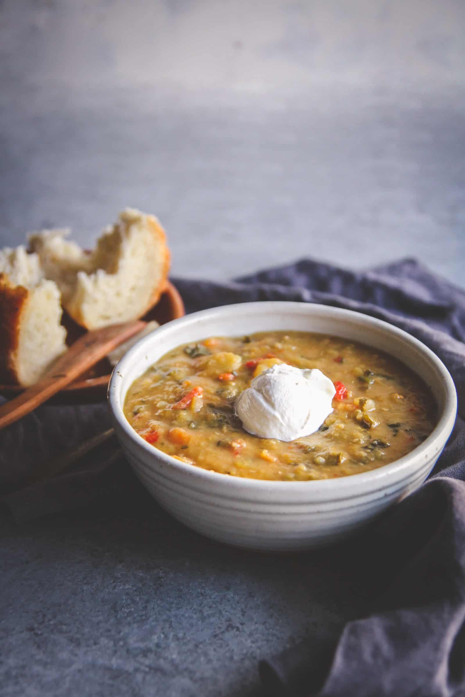 Healthy Slow Cooker Lentil and Vegetable Soup - Sweetphi