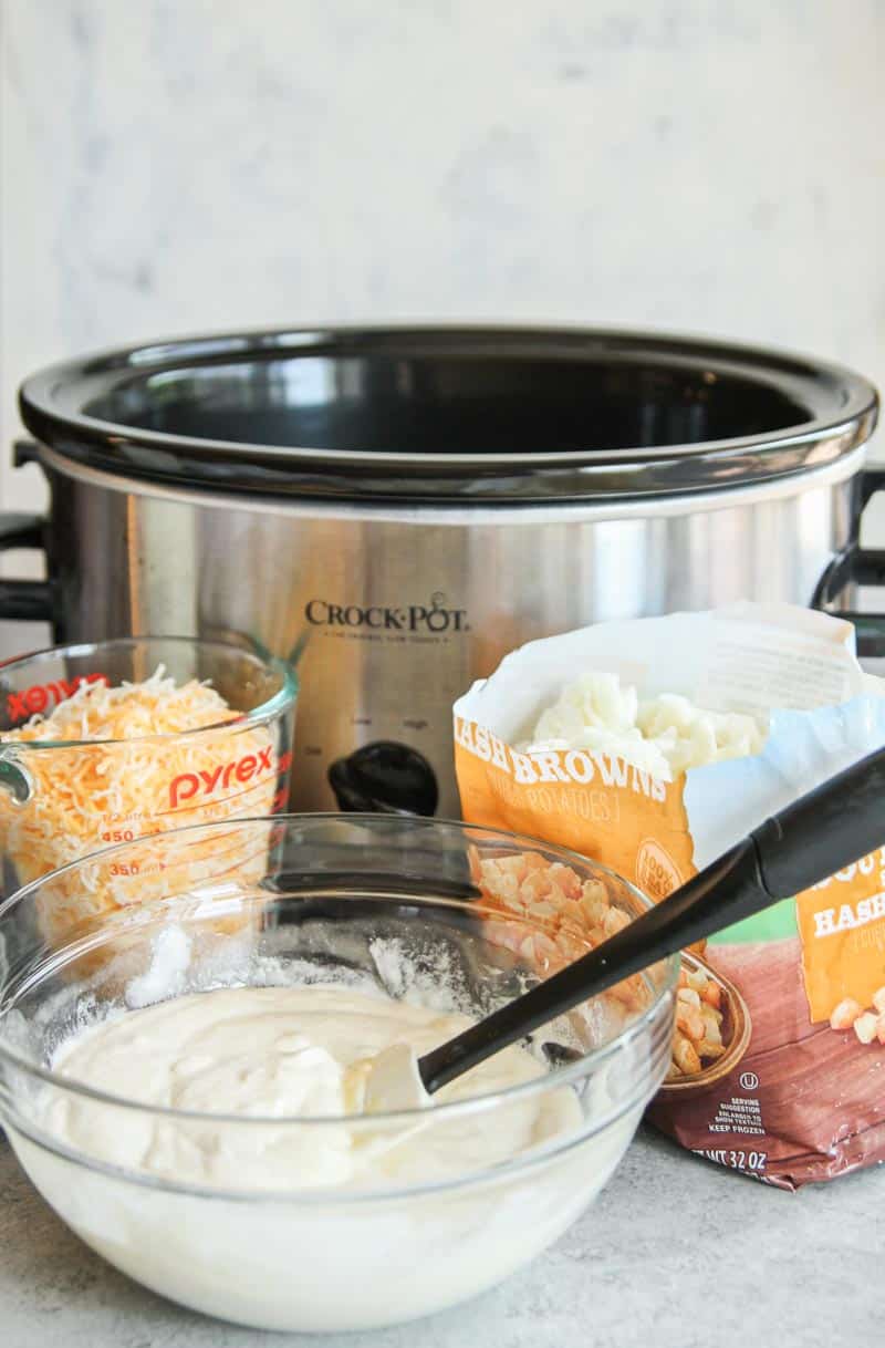 5 Ingredient Slow Cooker Cheesy Potatoes Recipe - Sweetphi