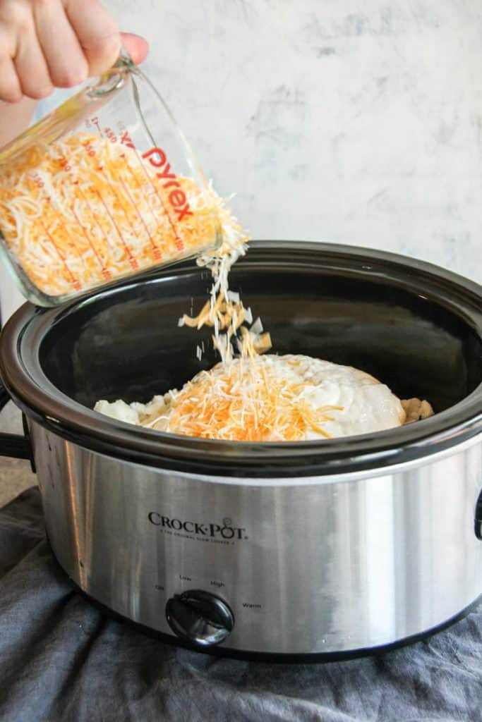 5 Ingredient Slow Cooker Cheesy Potatoes Recipe - Sweetphi