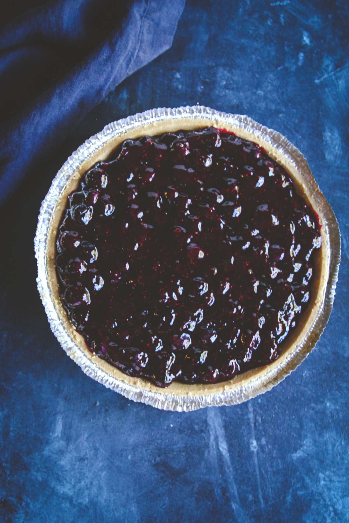 5 Ingredient Blueberry Pie with Graham Cracker Crust - Sweetphi