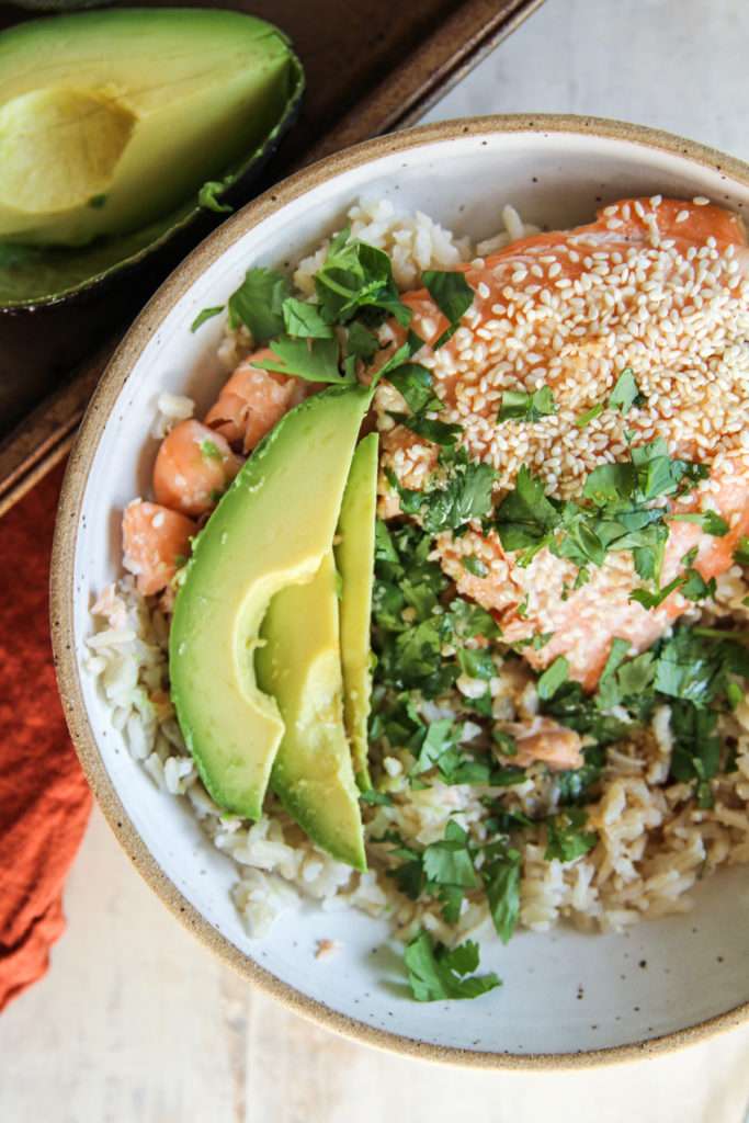 The best recipe for easy sesame salmon rice bowls