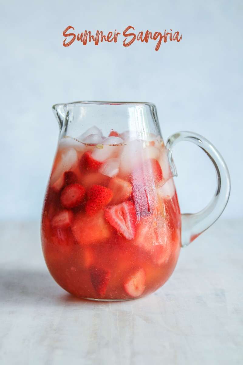 Easy and delicious summer sangria