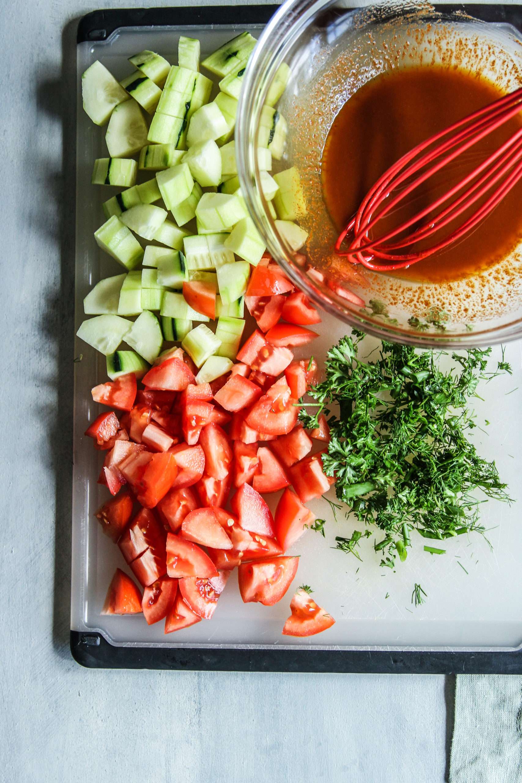 How to make the best tomato cucumber salad