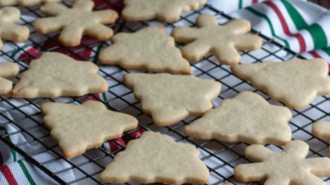 Cut Out Cookies Using the Wax Paper Technique - Pastries Like a Pro